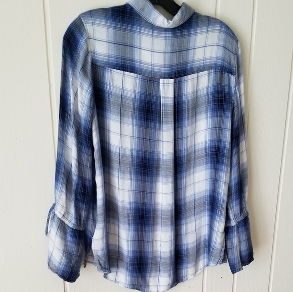 Cute, feminine flannel - Picture 4 of 4
